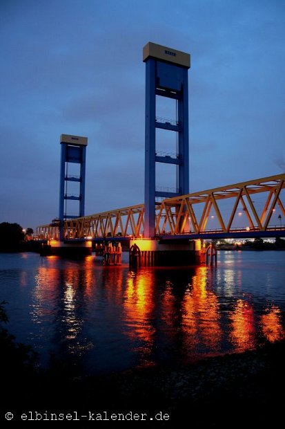 Katwykbrücke bei Nacht